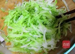 炸萝卜丸子的做法图解2