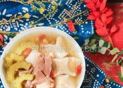 新西兰花胶筒子骨黄豆苦瓜汤