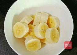 西梅香蕉奶昔 (宝宝辅食）的做法图解2