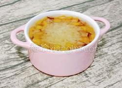 银耳枇杷羹 (宝宝辅食）