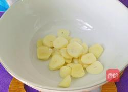 西兰花炒虾仁的做法图解6