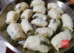 萌宝们都爱吃的抹茶花卷的做法图解8