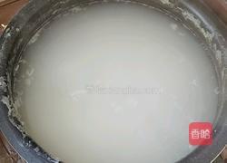 皮蛋瘦肉粥的做法图解5