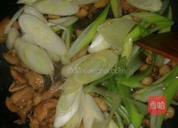 大葱炒鸡腿的做法图解4