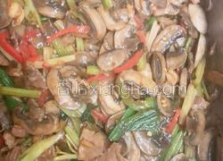 蘑菇炒肉片