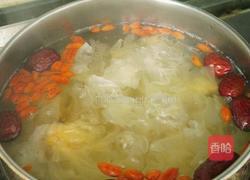 红枣银耳玫瑰花茶的做法图解5