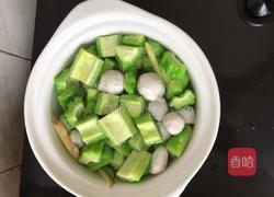 肉丸煲苦瓜豆腐汤的做法图解4