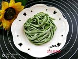 手擀菠菜面条