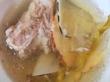 虎乳菌石斛海底椰排骨汤的做法[图]