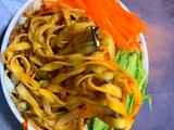 家庭版炸酱面的做法[图]