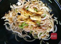 洋葱炒鸡蛋的做法图解5