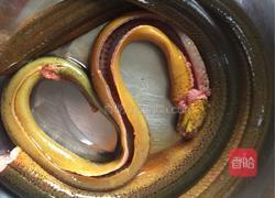 白胡椒黄鳝汤的做法图解1