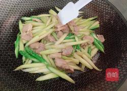 芦笋炒肉的做法图解7