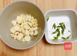 鲜荷叶百合莲子粥(清热解暑)的做法图解7