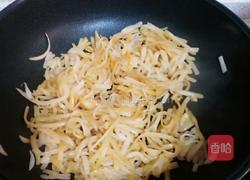 鸡蛋炒米皮的做法图解4