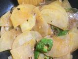青辣椒炒土豆片的做法[图]