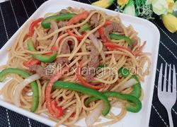 黑椒牛柳丝炒意粉