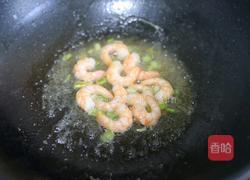 丝瓜虾仁菌菇汤的做法图解6