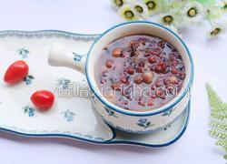 奶香红豆薏米杂粮粥