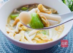 金黄鲜美的丝瓜鸡蛋菌菇汤,简单又低脂,全家都喜欢的做法图解11