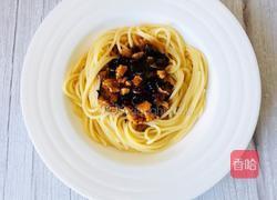 木耳肉丁意大利面的做法图解6