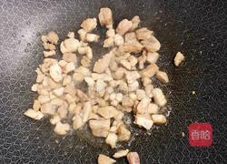 木耳肉丁意大利面的做法图解2