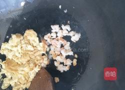 虾仁蛋炒饭的做法图解3