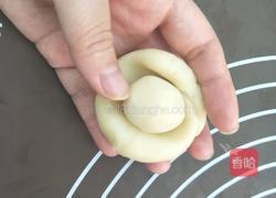 一口就掉酥的榨菜鲜肉月饼的做法图解9