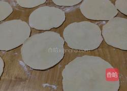 韭菜鸡蛋水饺的做法图解5