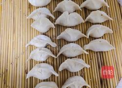 韭菜鸡蛋水饺的做法图解7