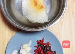 百合桂圆银耳羹（润肺养血）的做法图解2