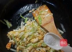韭黄炒鸡蛋的做法图解6
