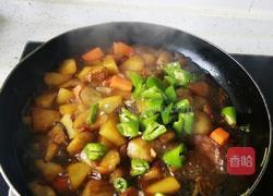 土豆胡萝卜烧茄子的做法图解6