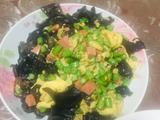 豇豆末鸡蛋木耳炒火腿肠的做法[图]