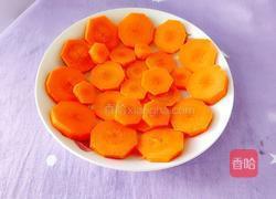 胡萝卜蒸海鱼的做法图解6
