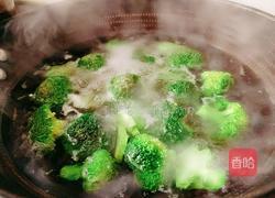海鱼蒸西兰花的做法图解6