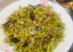 酸豆角炒肉末