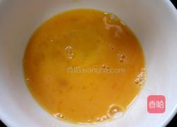 平菇胡萝卜炒鸡蛋的做法图解1