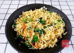 炒面条的做法图解9