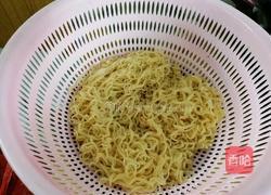 炒面条的做法图解3