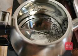 玫瑰洛神花茶的做法图解1