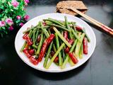 蒜苗炒腊肠