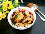 腊味菌菇素鸡