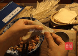 鸡汤馄饨,汤底香醇的做法图解12