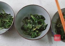 菠菜面条的做法图解2