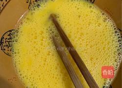 腊肉蛋炒饭的做法图解1