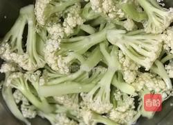 干煸菜花的做法图解1