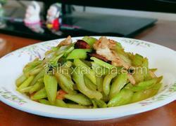 西芹炒肉片