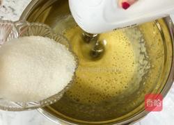 玫瑰香蕉淋面玛芬的做法图解3
