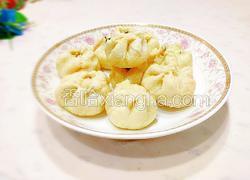 牛腩韭菜包子